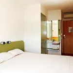 Hotel Ibis Budget 2*